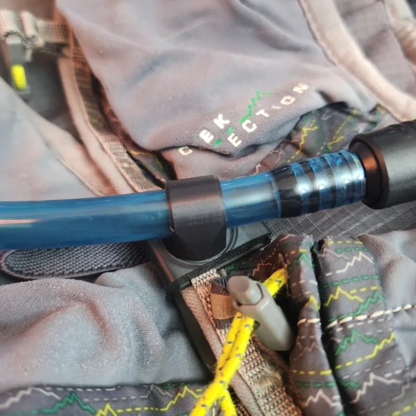 Kit Clip Magnético De Mangueira Para Mochila De Hidratação - Imagem 5